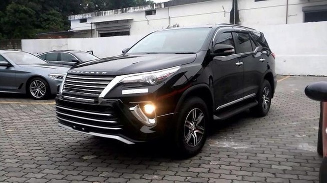 Đối thủ Toyota Fortuner