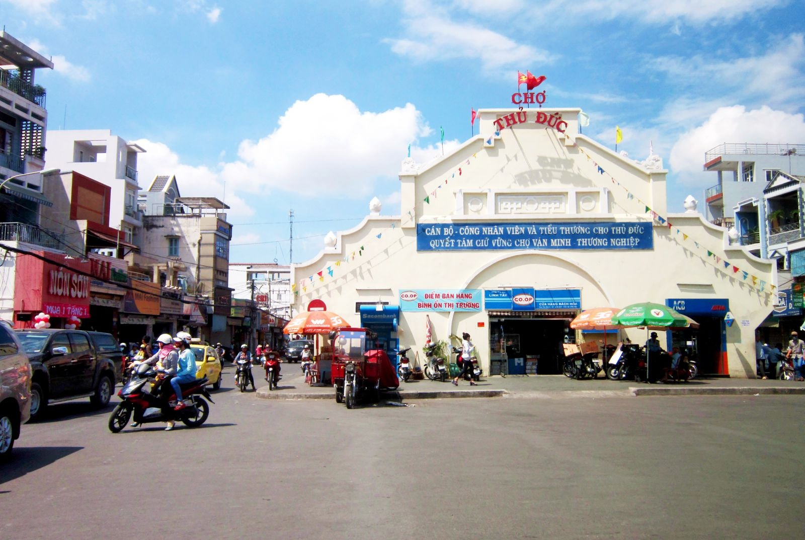  Vừa đầu tư cho thành phố mới vừa chăm lo cho di sản ở không gian cũ để có thể tạo nên một trung tâm tài chính, một đô thị lịch sử.p/Ảnh: Thảo Lê