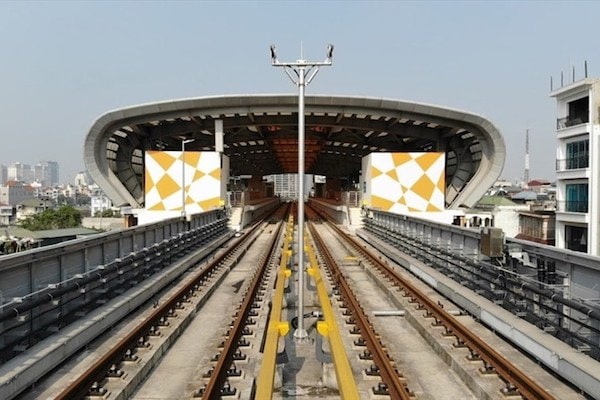 Trước khi đề xuất đầu tư metro số 5, TP Hà Nội đã đầu tư 2 tuyến đường sắt đô thị bằng vốn vay nước ngoài