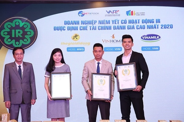 VHM, NVL, MWG là các doanh nghiệp niêm yết có hoạt động IR được định chế tài chính đánh giá cao