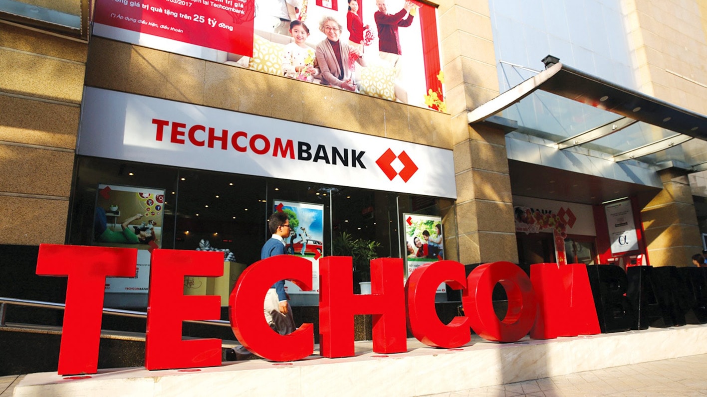  Techcombank, cùng với VIB và MBBank đang là 3 ngân hàng dẫn đầu về thu phí bảo hiểm.