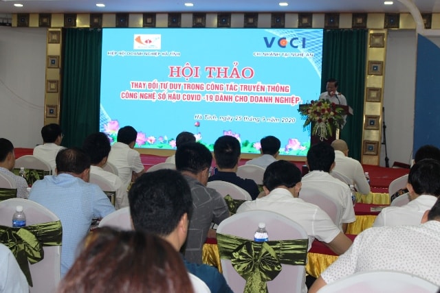 Hội thảo thu hút hơn 130 đại biểu là các doanh nghiệp trên địa bàn Hà Tĩnh tham gia