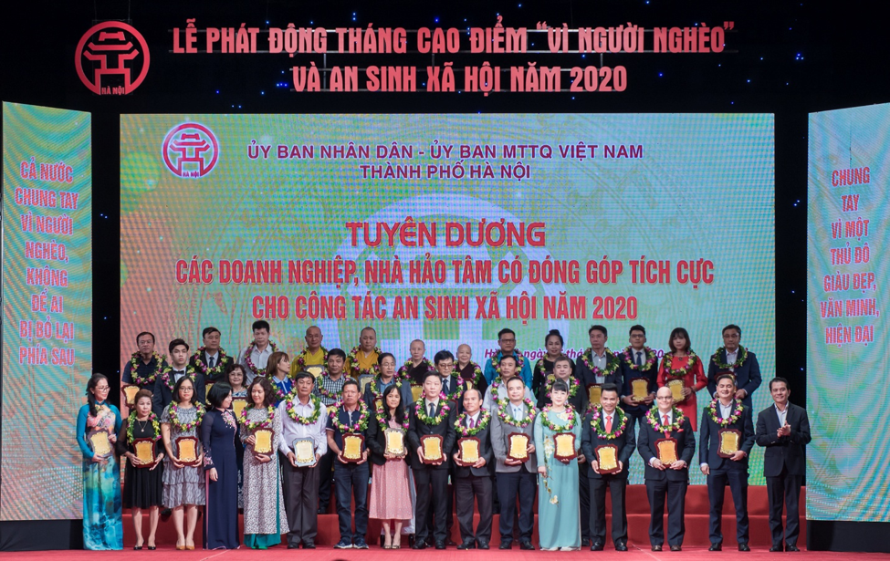 Với nhiều đóng góp tích cực, Tập đoàn CEO được tuyên dương là doanh nghiệp có nhiều đóng góp cho công tác an sinh xã hội năm 2020.