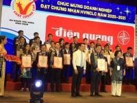 Điện Quang liên tục 24 năm nhận danh hiệu Hàng Việt Nam chất lượng cao