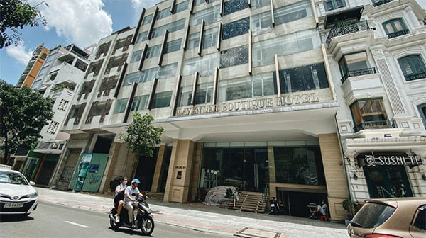 Nhiều khách sạn đóng cửa trong mùa dịch vì không khách hàng; Ảnh: Tứ Quý