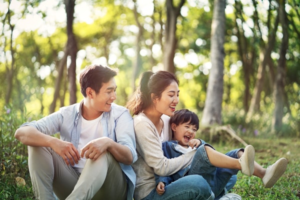 “Kế hoạch Tài chính Linh hoạt” là sản phẩm bảo hiểm mà khách hàng có thể chủ động và linh hoạt về mức phí bảo hiểm đầu tư phù hợp với kế hoạch tài chính của bản thân và gia đình