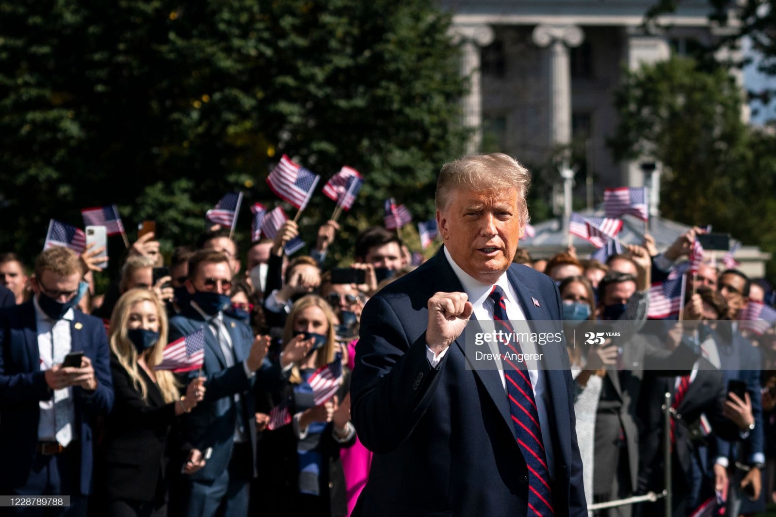 Donald Trump là một nhà lãnh đạo tài ba và nhiệt huyết, nhất là trên khía cạnh kinh tế.