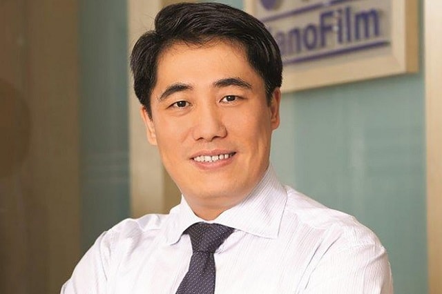 Cựu học giả trở thành triệu phú nhờ startup sản xuất công nghệ Nanofilm. Ảnh: Getty Images.