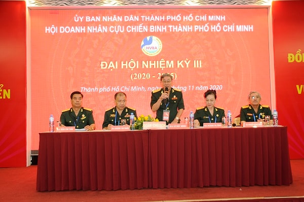 Đoàn Chủ tịch điều hành Đại hội.