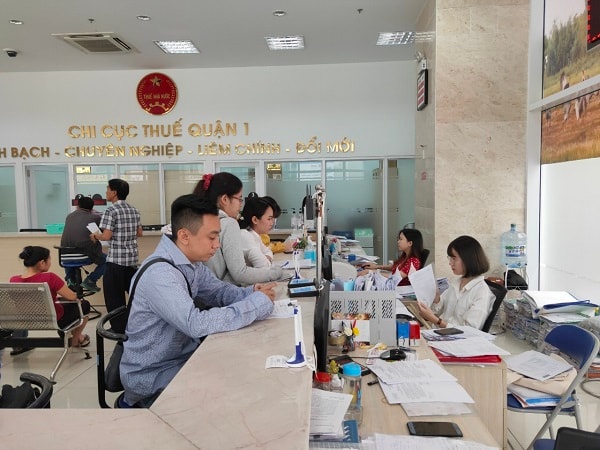 Người nộp thuế giao dịch tại chi cục thuế quận I-TP HCM