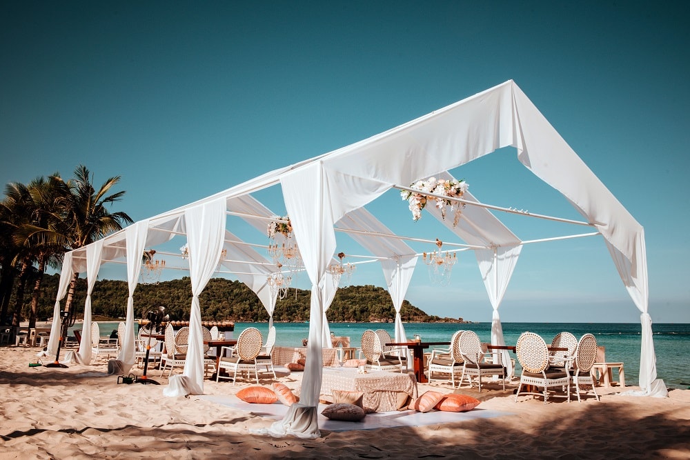 Đám cưới bên bãi biển - JW Marriott Phu Quoc Emerald Bay Resort (2)