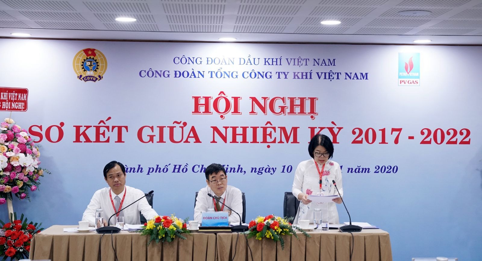 Đoàn chủ tịch Hội nghị