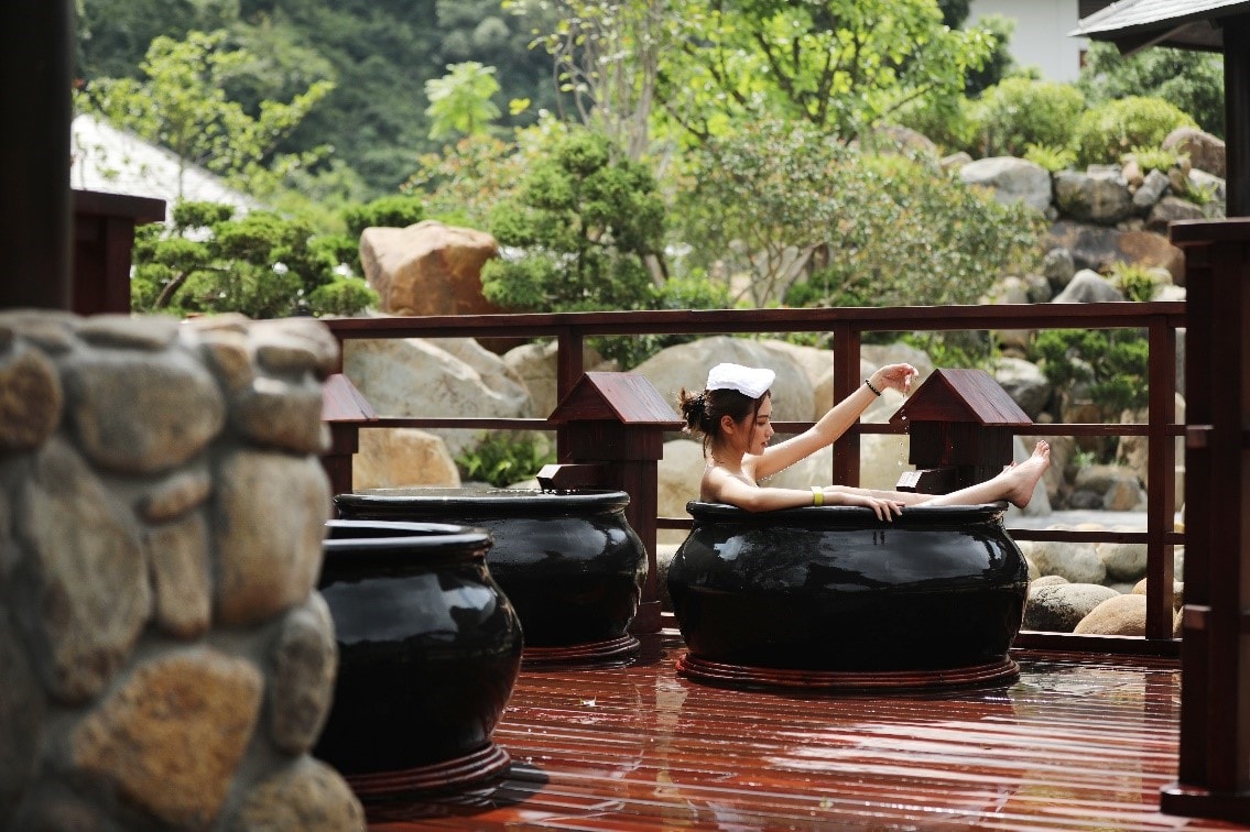 Khu nghỉ dưỡng suối khoáng nóng Yoko Onsen Quang Hanh (Quảng Ninh)