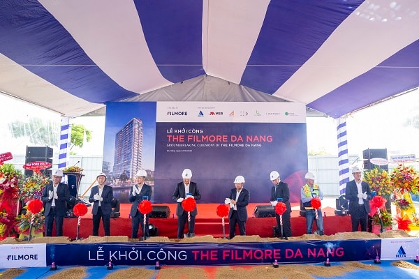 Ban Lãnh đạo FILMORE cùng quan khách 