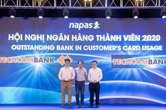 Techcombank được vinh danh Ngân hàng tiêu biểu năm 2020