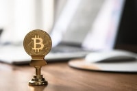 Giá Bitcoin đổ sập, 40 tỷ USD 