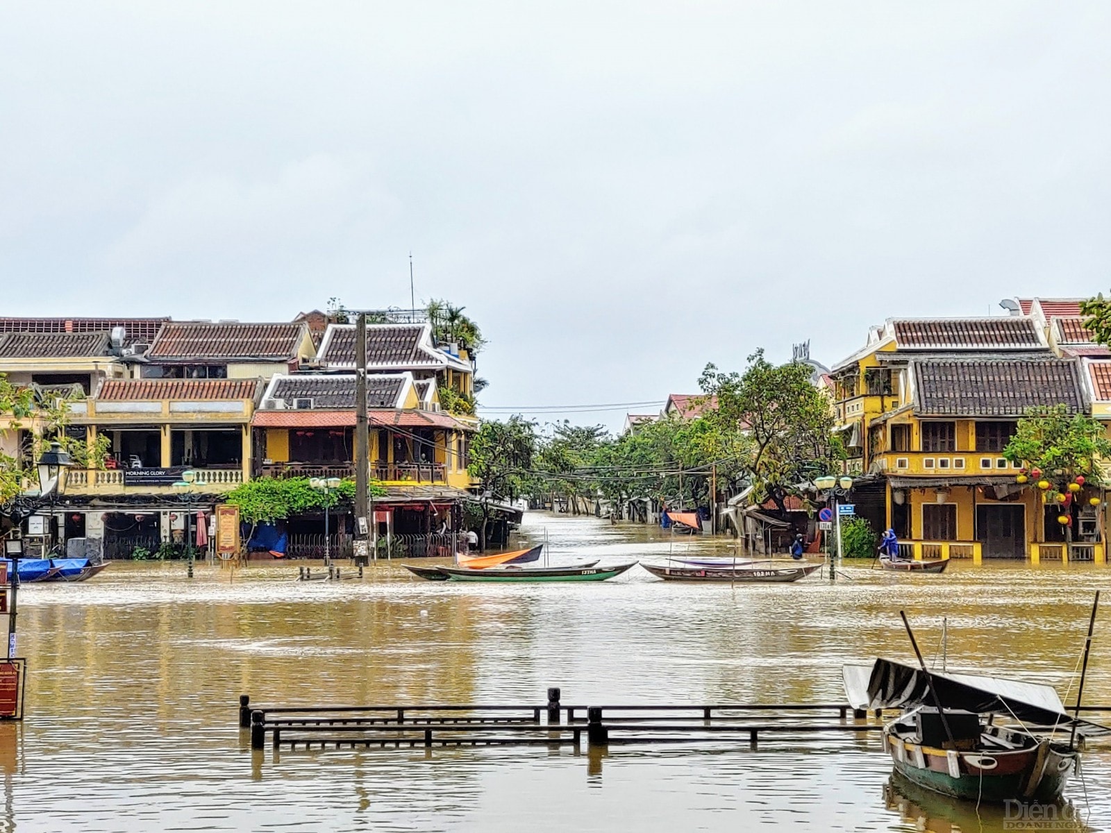 Khối phố An Hội - Hội An lại chìm trong nước lũ.