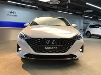 Giá bán Hyundai Accent 2021 trên internet là chưa chính xác