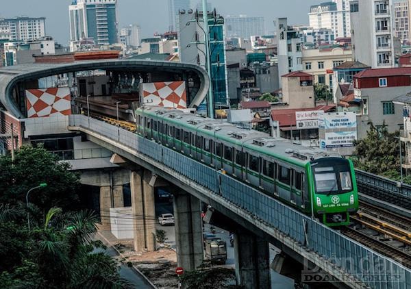 Tàu Dự án đường sắt Cát Linh - Hà Đông sẽ vận hành thử trong vòng 20 ngày để tư vấn của Pháp đánh giá có đủ điều kiện an toàn đưa vào khai thác. 