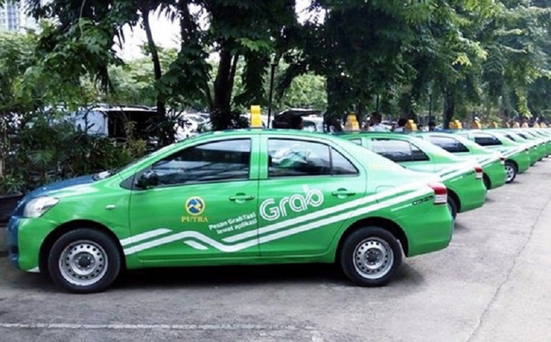 Việc xe công nghệ đồng loạt tăng giá cước, liệu taxi truyền thống có cơ hội lên ngôi? - Ảnh: DS