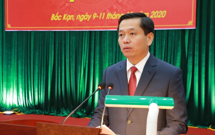 Tân Chủ tịch UBND tỉnh Bắc Kạn phát biểu nhận nhiệm vụ