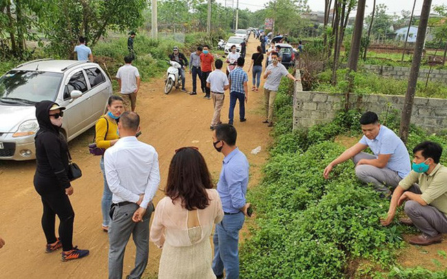 Ăn theo thông tin có đại dự án của tập đoàn lớn, bất động sản huyện Thạch Thất, Hà Nội đột nhiên lên cơn sốt trong tuần qua. 