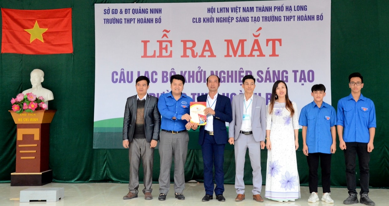 CLB Khởi nghiệp sáng tạo của Trường THPT Hoành Bồ được thành lập đầu tháng 12/2020. Ảnh: Hoàng Nga