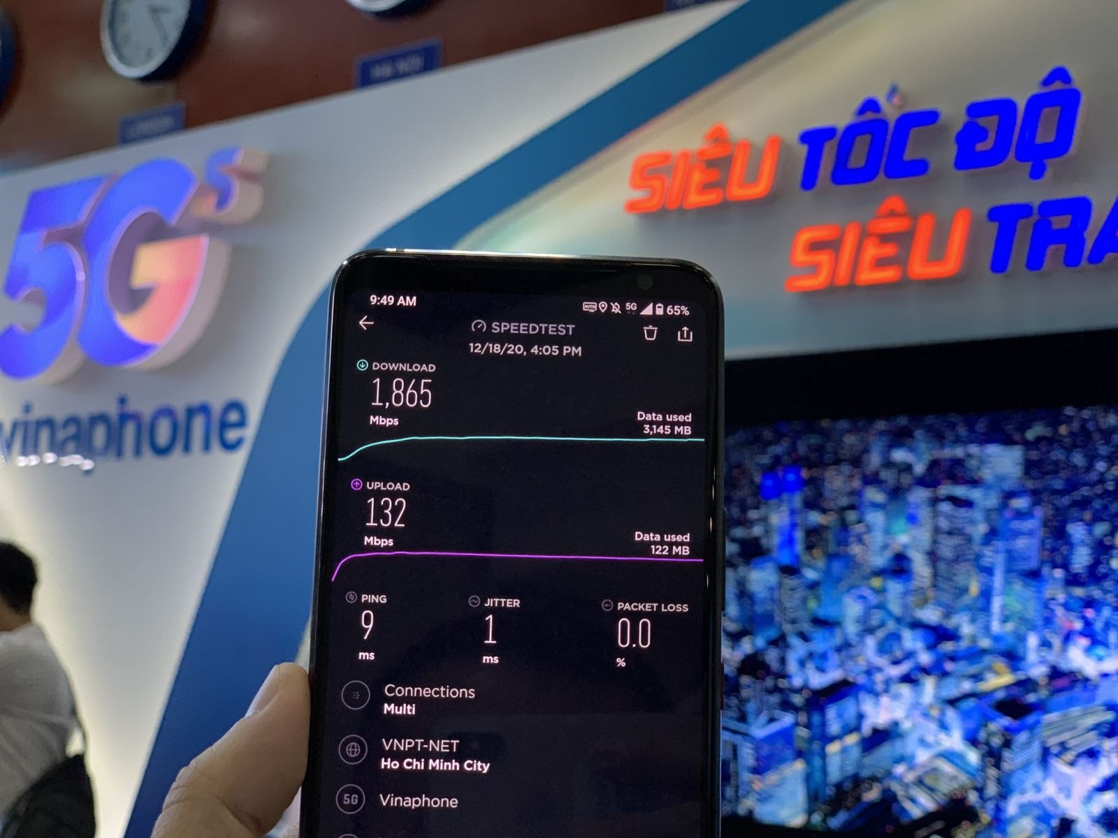 Tốc độ VinaPhone 5G đạt 1865Mbps.