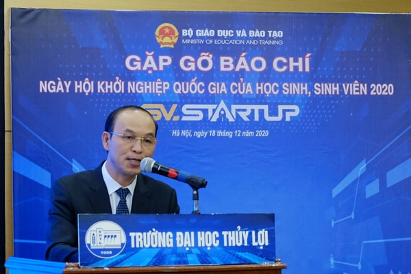 GS.TS Trịnh Minh Thụ, hiệu trưởng trường ĐH Thủy Lợ