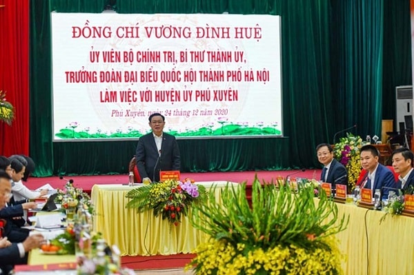 Bí thư Thành ủy Hà Nội Vương Đình Huệ.