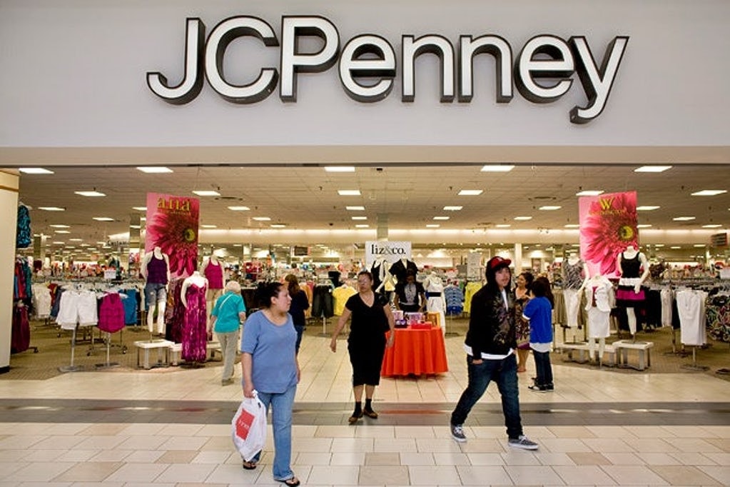 JCPenney và được coi là một trong những chuỗi cửa hàng bách hoá hàng đầu tại Mỹ với số lượng khách hàng đông đảo