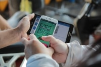 “Đòn bẩy” fintech năm 2021