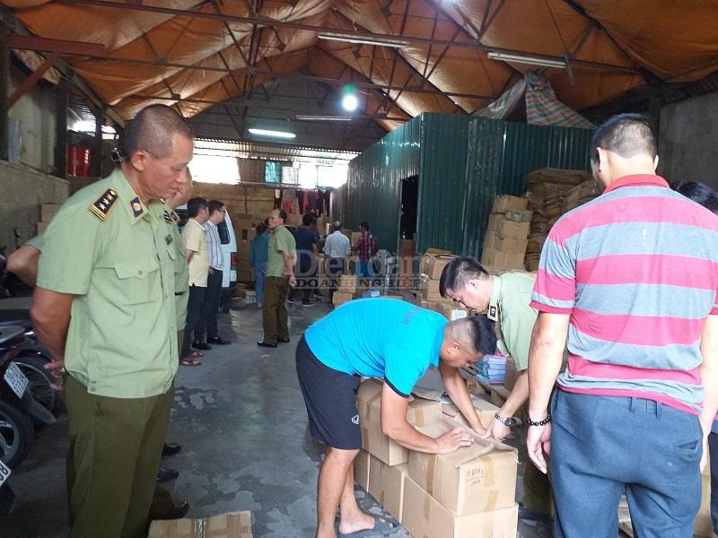 Công tác chống hàng giả, hàng nhái, gian lận thương mại vẫn diễn biến vô cùng phức tạp dù có sự vào cuộc của nhiều lực lượng chức năng - Ảnh: Gia Nguyễn