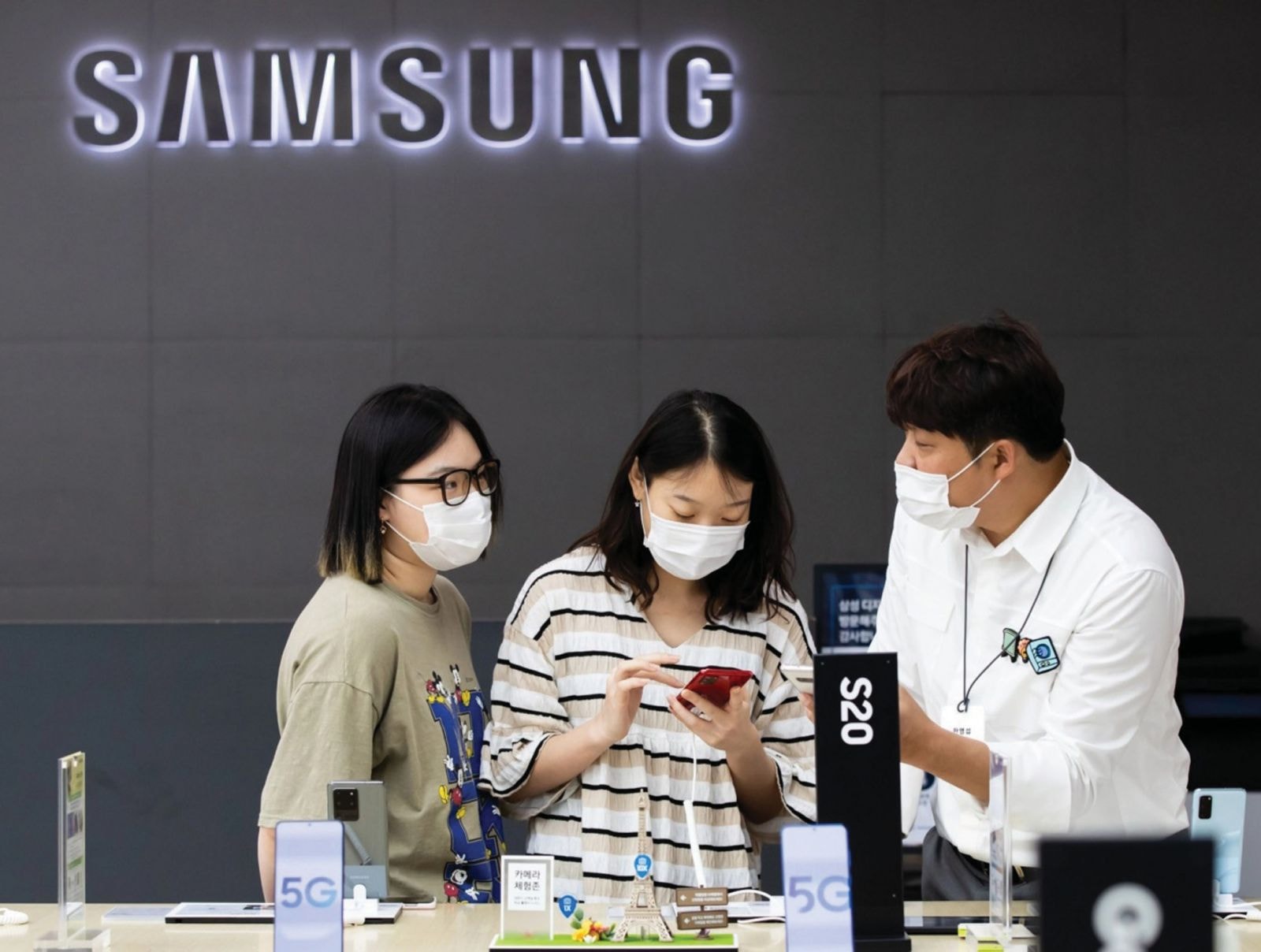 Mỗi dòng sản phẩm của Samsung đều mang yếu tố khác biệt chứ không chỉ thừa hưởng những tính năng của dòng điện thoại chủ chốt.