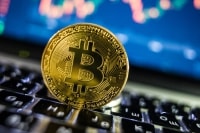 Bitcoin biến động bất thường chỉ trong 24 giờ