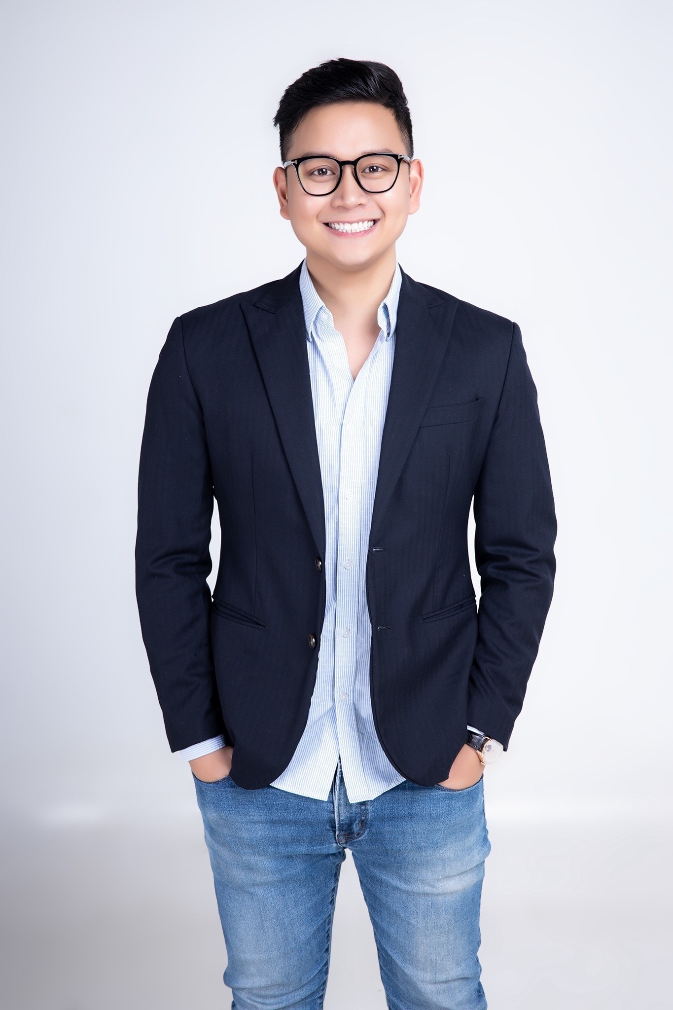 Chân dung Founder kiêm CEO Riviu Đặng Lê Huy