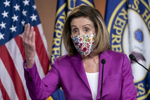 Chủ tịch Hạ viện Mỹ Nancy Pelosi là một trong những người nỗ lực thúc đẩy việc luận tội Tổng thống Trump