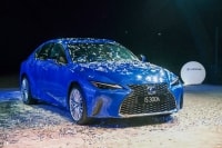 Lexus Việt Nam chính thức giới thiệu IS hoàn toàn mới