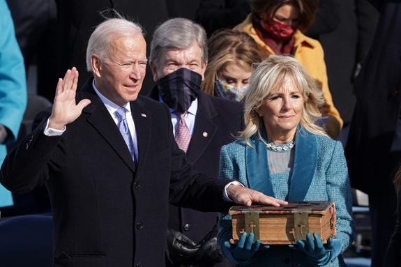 Ông Joe Biden chính thức trở thành Tổng thống thứ 46 của nước Mỹ