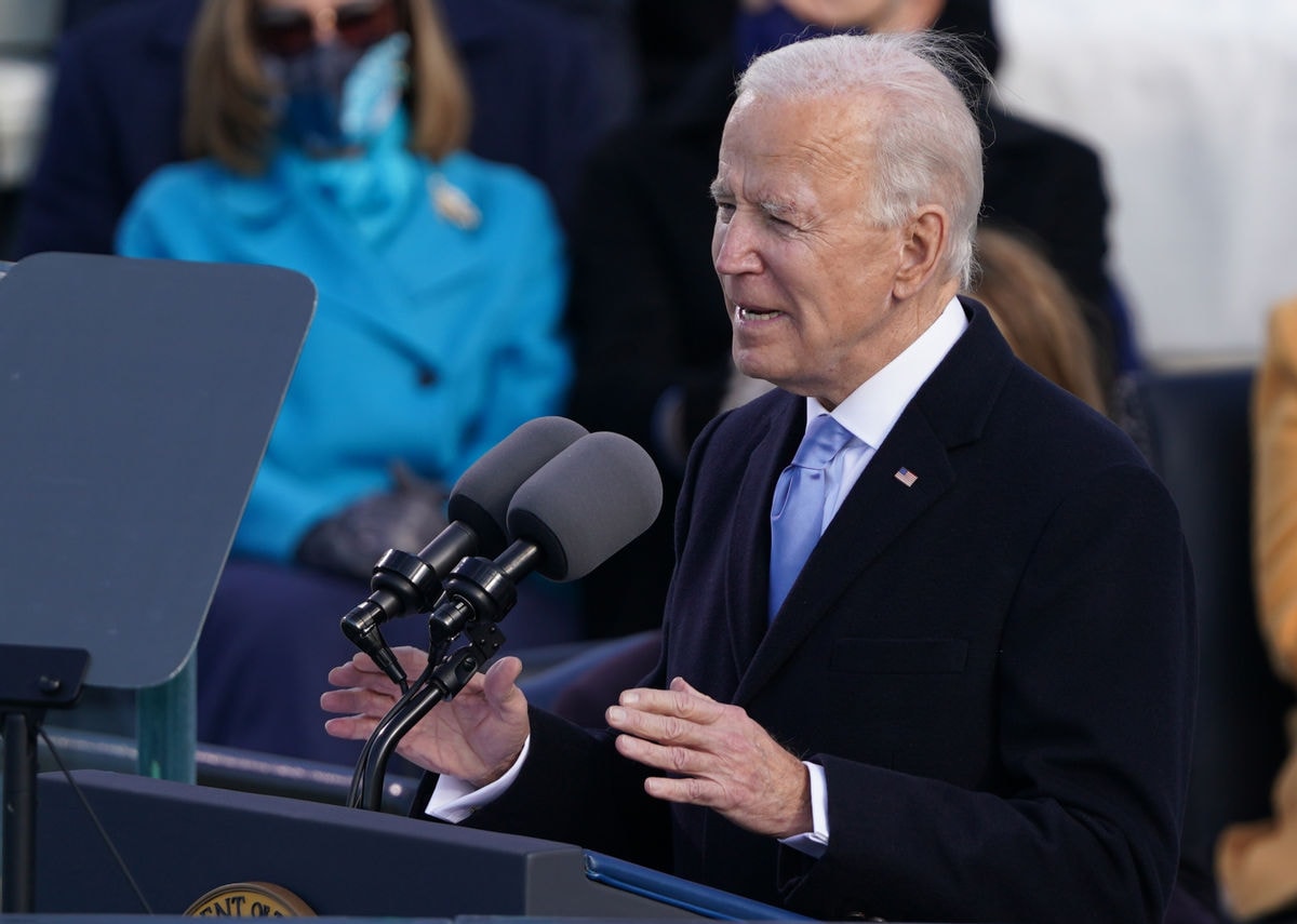 e Biden phát biểu nhậm chức bên ngoài toà nhà Quốc hội ngày 20-1. Ảnh: REUTERS.