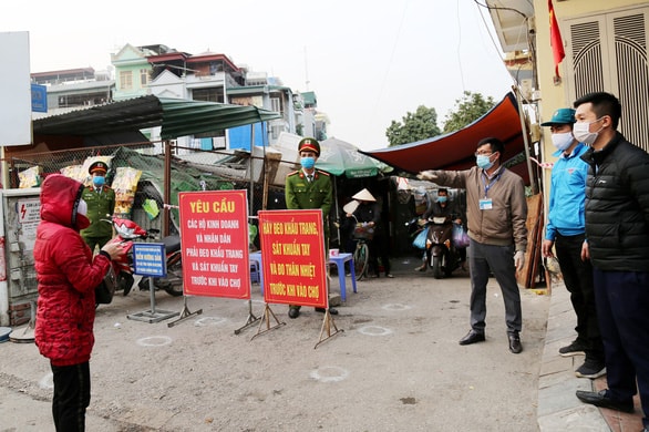 Phong toả khu vực chợ Cao Thắng ngay sau khi phát hiện ca lây nhiễm COVID-19