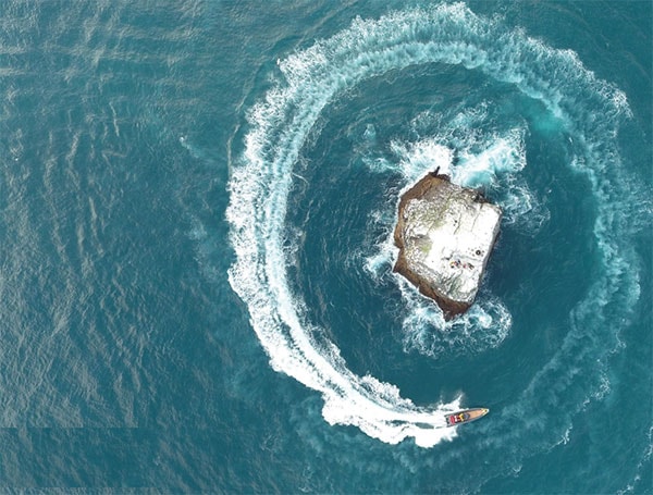 Rockall bé tí tẹo giữa lòng đại dương