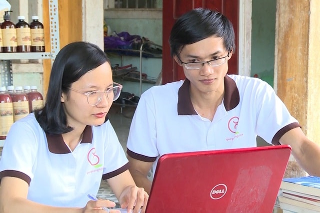 Vợ chồng Đặng Thành Công, Nguyễn Thị Ý quyết định bỏ phố về vùng đất quế Trà Bồng lập nghiệp
