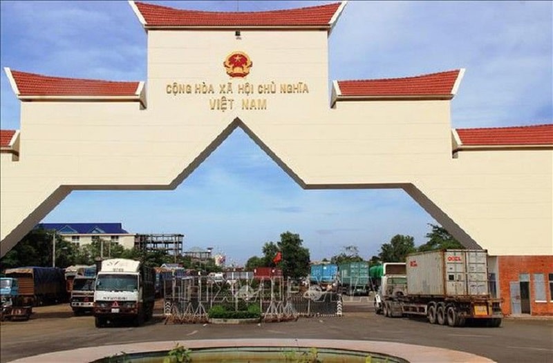 Nhiều quy định trong Dự thảo Hồ sơ lập đề nghị xây dựng Nghị định của Chính phủ quy định về trình tự, thủ tục cấp các loại giấy phép cho đơn vị kinh doanh vận tải và phương tiện hoạt động vận chuyển đường bộ qua lại biên giới của Bộ Giao thông vận tải sẽ gây khó cho doanh nghiệp - Ảnh minh họa