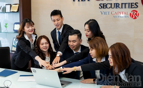 Viet Capital Securities luôn chăm sóc tận tình khách hàng