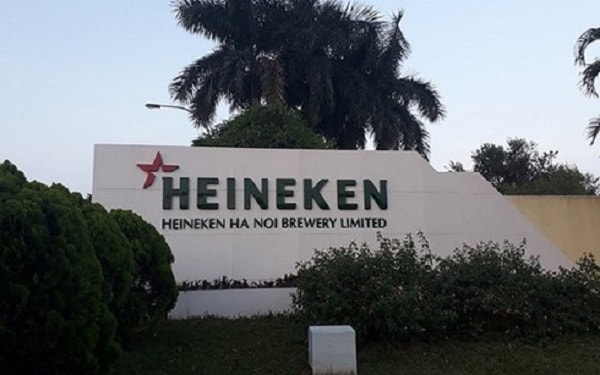 Heineken VN cũng bị cơ quan Thuế ra quyết định thu thuế chuyển nhượng và tiền chậm nộp của giao dịch chuyển nhượng vốn