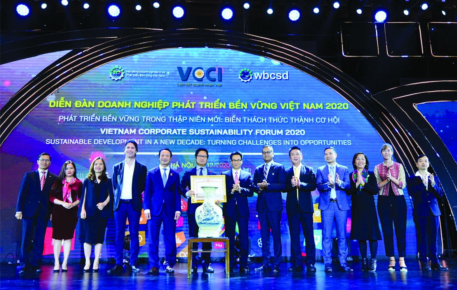 Hội đồng VBCSD nhận bằng khen của Thủ tướng Chính phủ nhân kỷ niệm 10 năm ngày thành lập