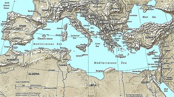 Italy và các quốc gia trong khu vực Địa Trung Hải