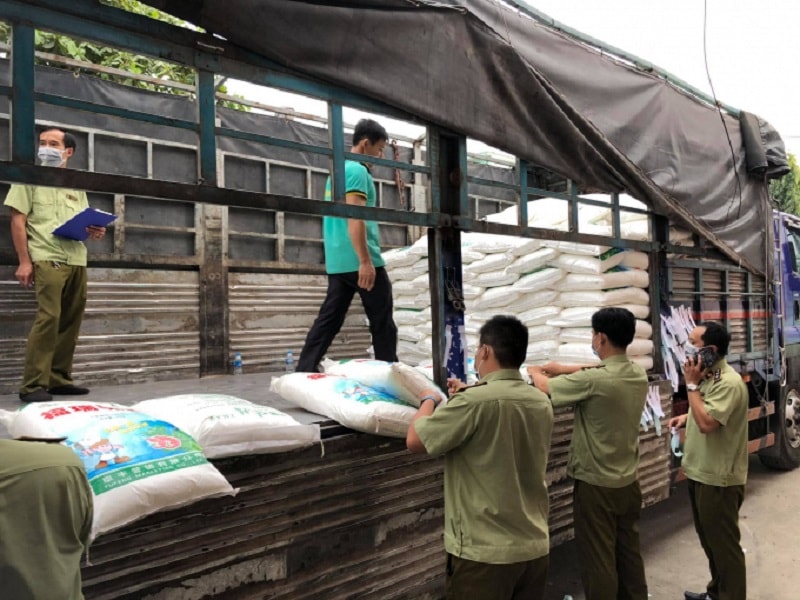 Nhiều vi phạm trong lĩnh vực hàng hóa đã bị lực lượng Quản lý thị trường triệt phá trong năm 2020 - Ảnh: BCĐ389