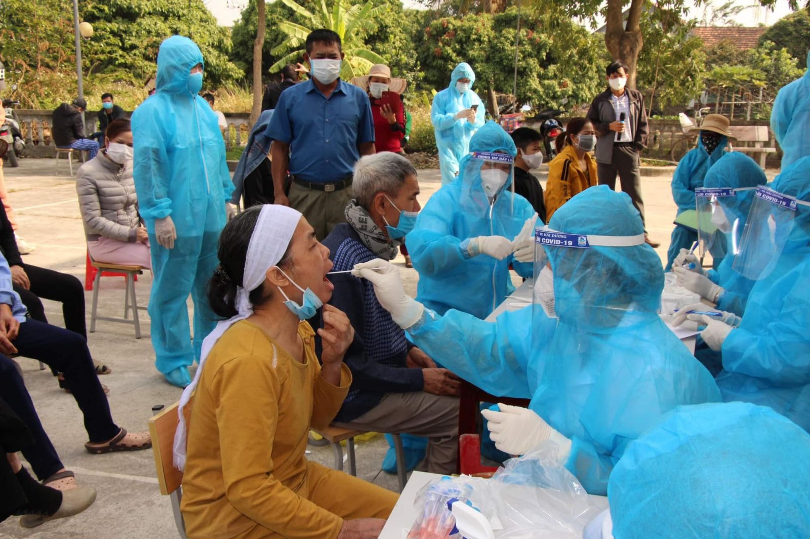 Ban Chỉ đạo phòng chống dịch COVID-19 Hải Dương nhận định trên địa bàn tỉnh này có 4 ổ dịch lớn: TP Chí Linh, huyện Cẩm Giàng, Nam Sách và thị xã Kinh Môn.